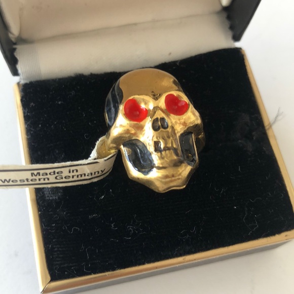 Vintage Made in Western Germany Gold Tone Enamel scull Ring w/Tag adjustable - Picture 3 of 10